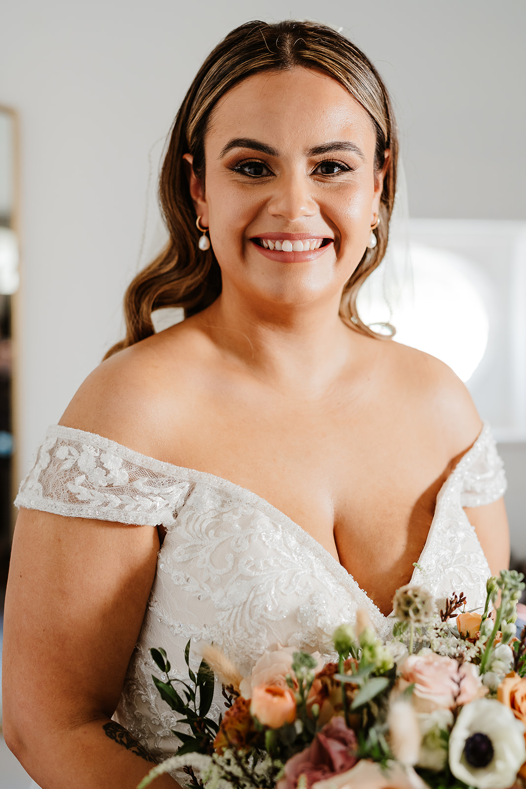 Bridal portrait with bouquet
